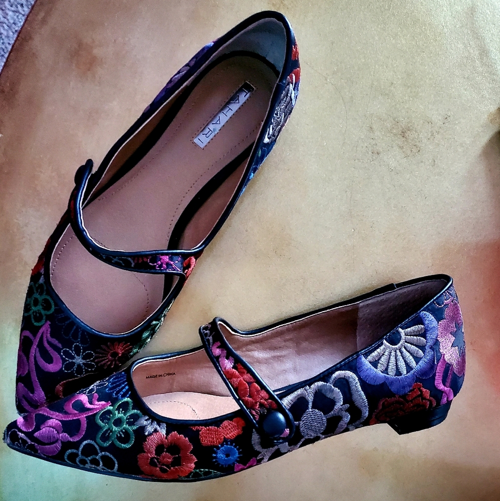 Multicolored Flats